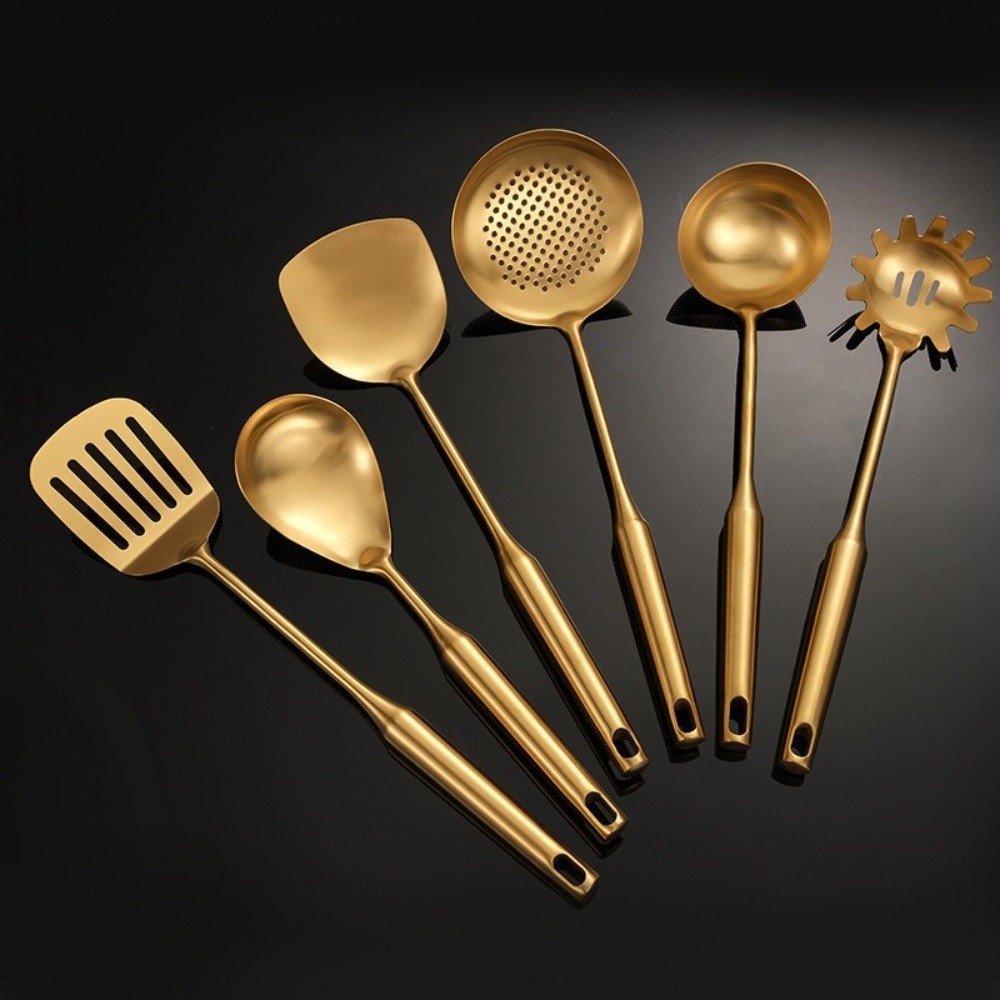 Zestaw przyborów kuchennych ze – Kitchen Gadgets Gold recenzja i cena